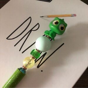 Disney Doorables: Tangled: Pascal handmade beaded pen